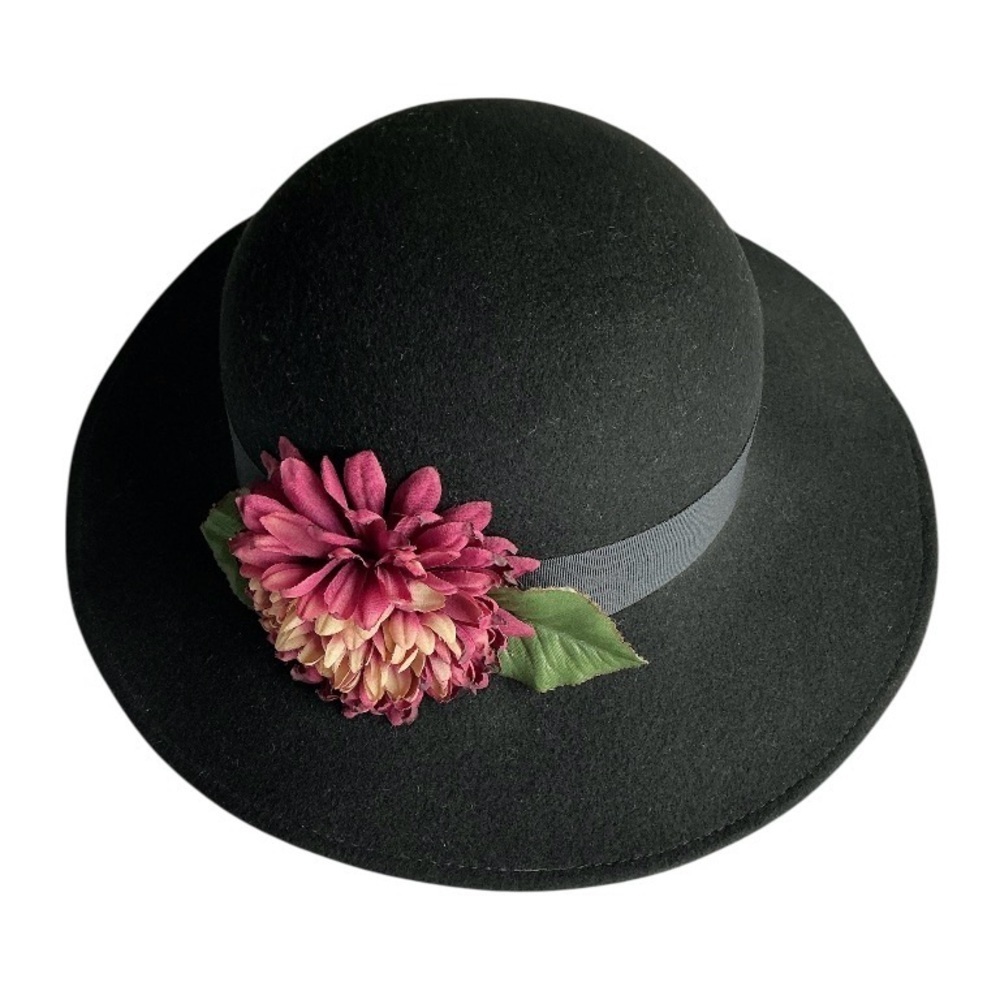 Vintage Elegant Black Hat with Pink Flower Accent